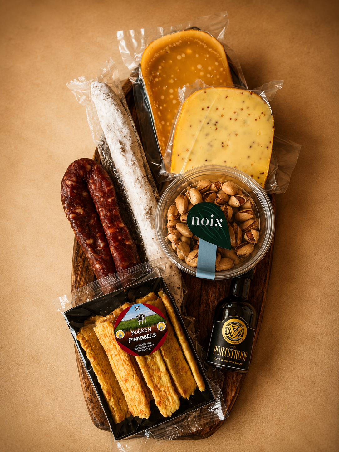 Cadeaupakket inclusief Mango houten borrelplank € 32,50